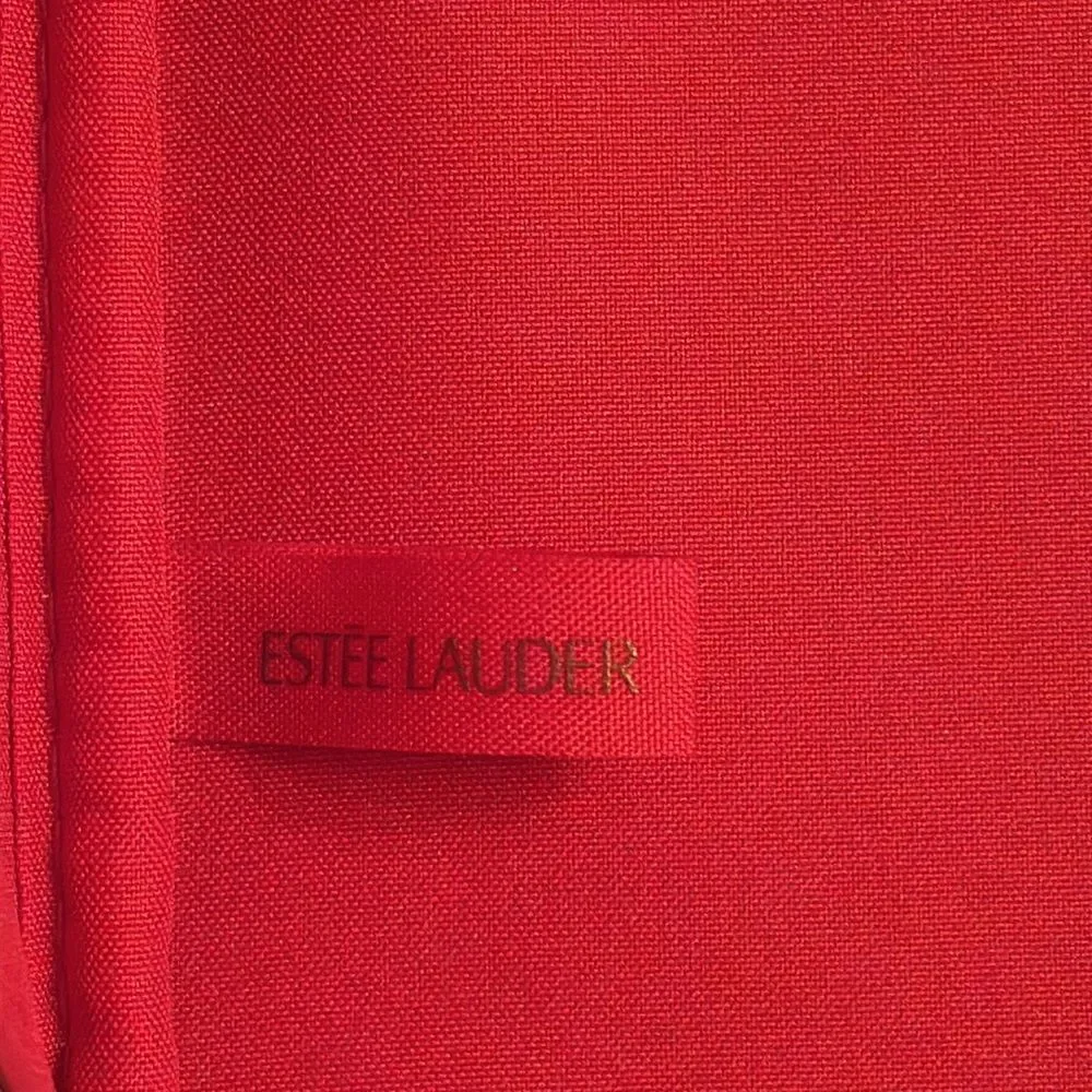 NWOT Esteé Lauder Beauty Essentials Case